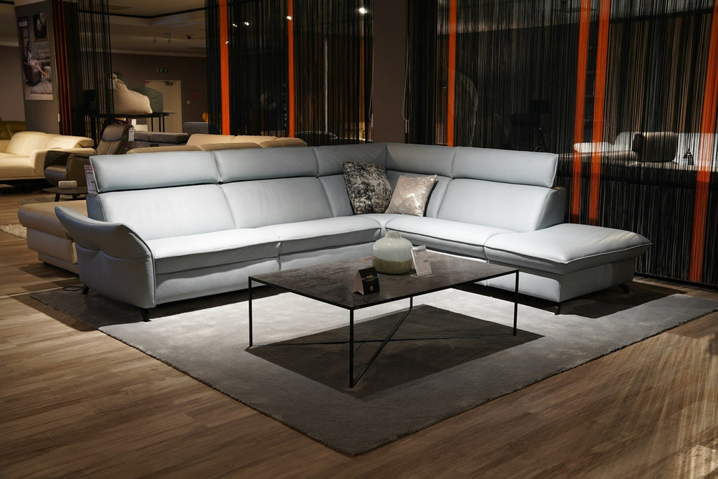 Custom vs. Ready-Made Furniture: Which One is Right for You?