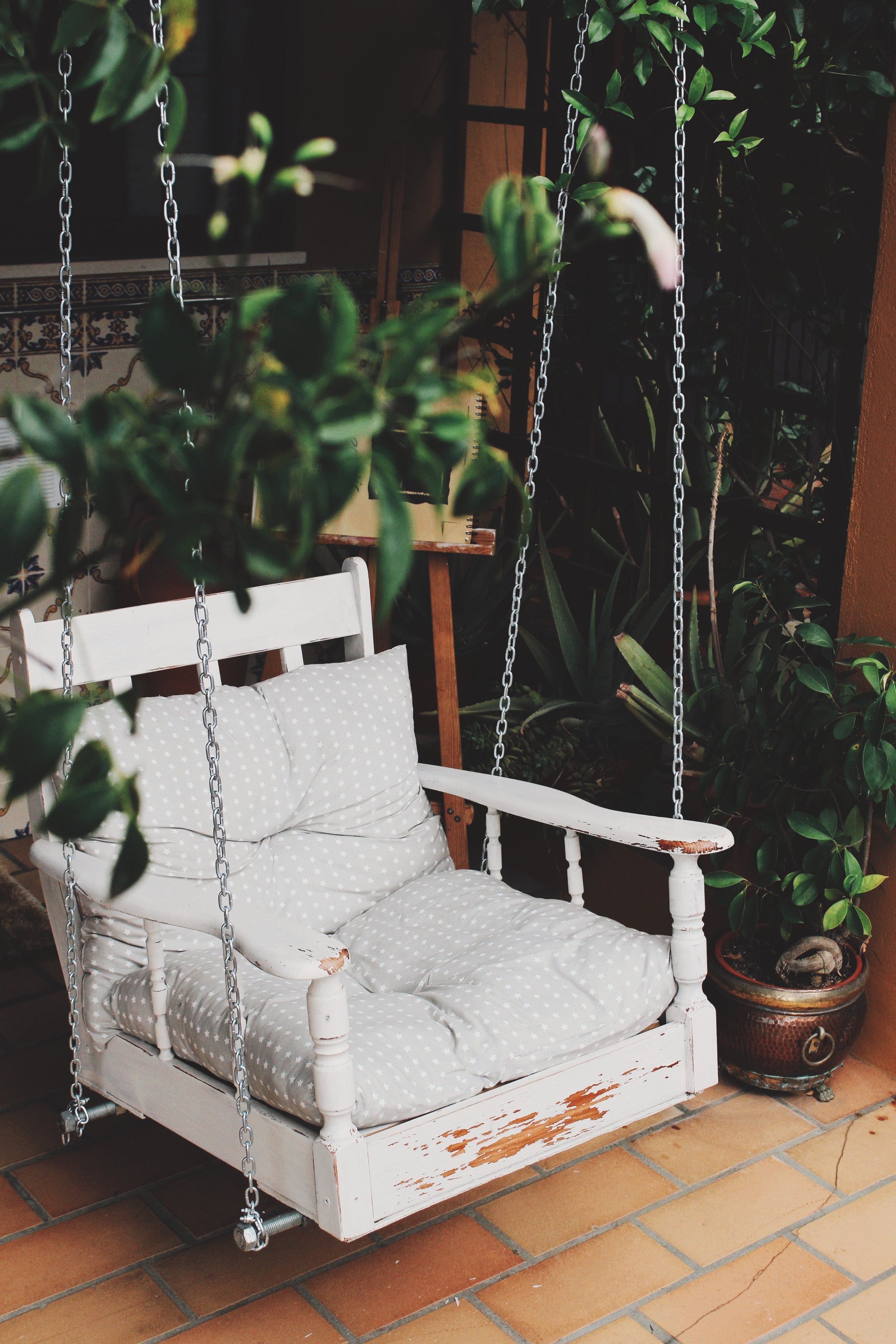 How to Style Your Home with Indoor Plants and Planters